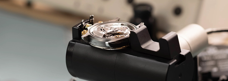 ewcWatchServiceCenter_banner